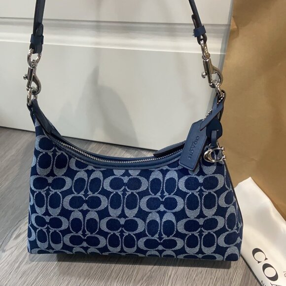 Coach navy blue small bag - Picture 2 of 9